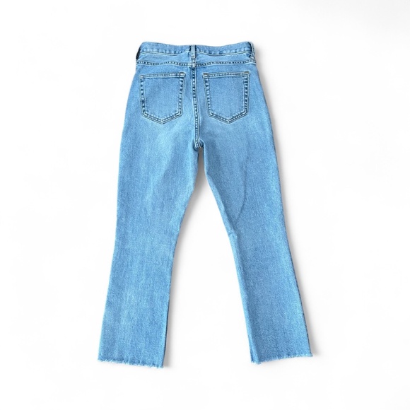 Everlane High Rise Kick Crop Raw Hem Light Wash Jeans Structured Denim Size 26 - Picture 3 of 9